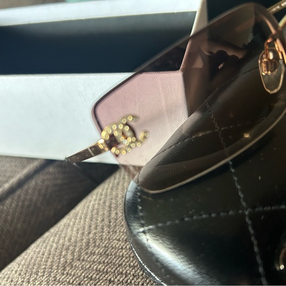 Chanel Swarovski crystal logo square sunglasses - Picture 6 of 16